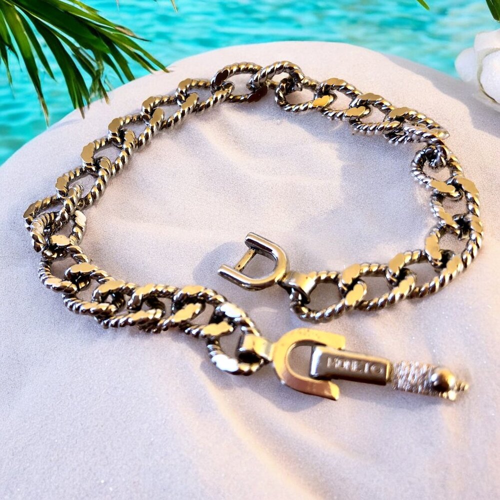 Vintage Signed Monet Silver Tone Textured Curb Link Chain Statement Bracelet 7.5